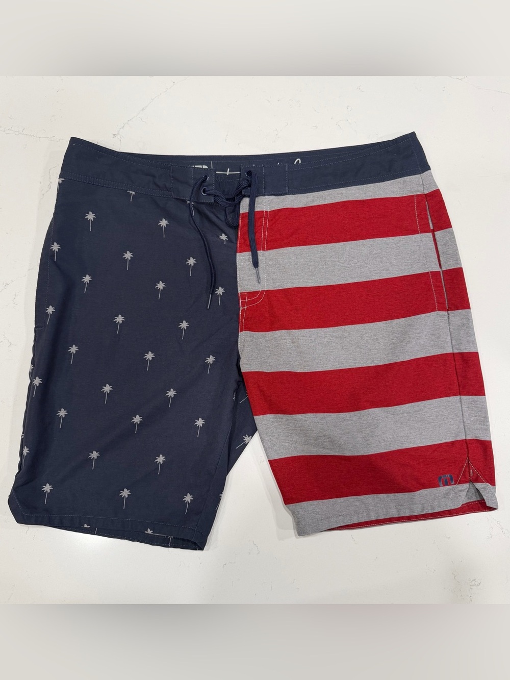 Travis Mathew Men’s Brilliance Shorts Board Shorts 36
